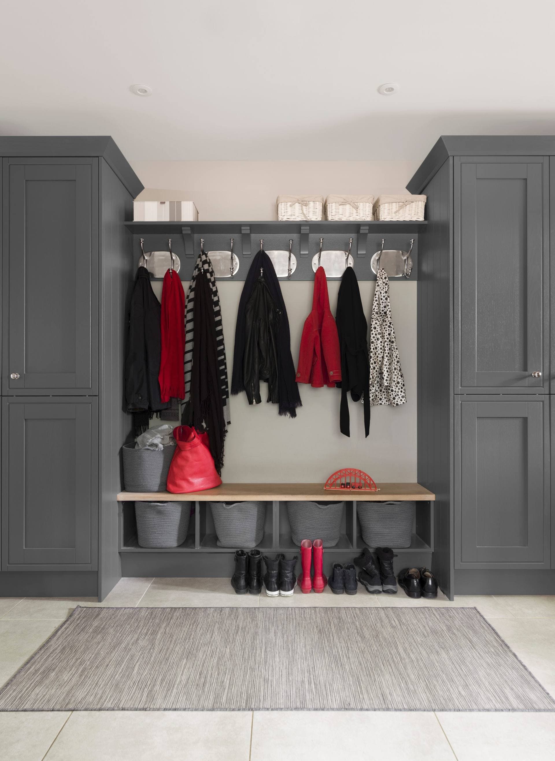 Harwood kitchen, cooking zone with hood and open shelving